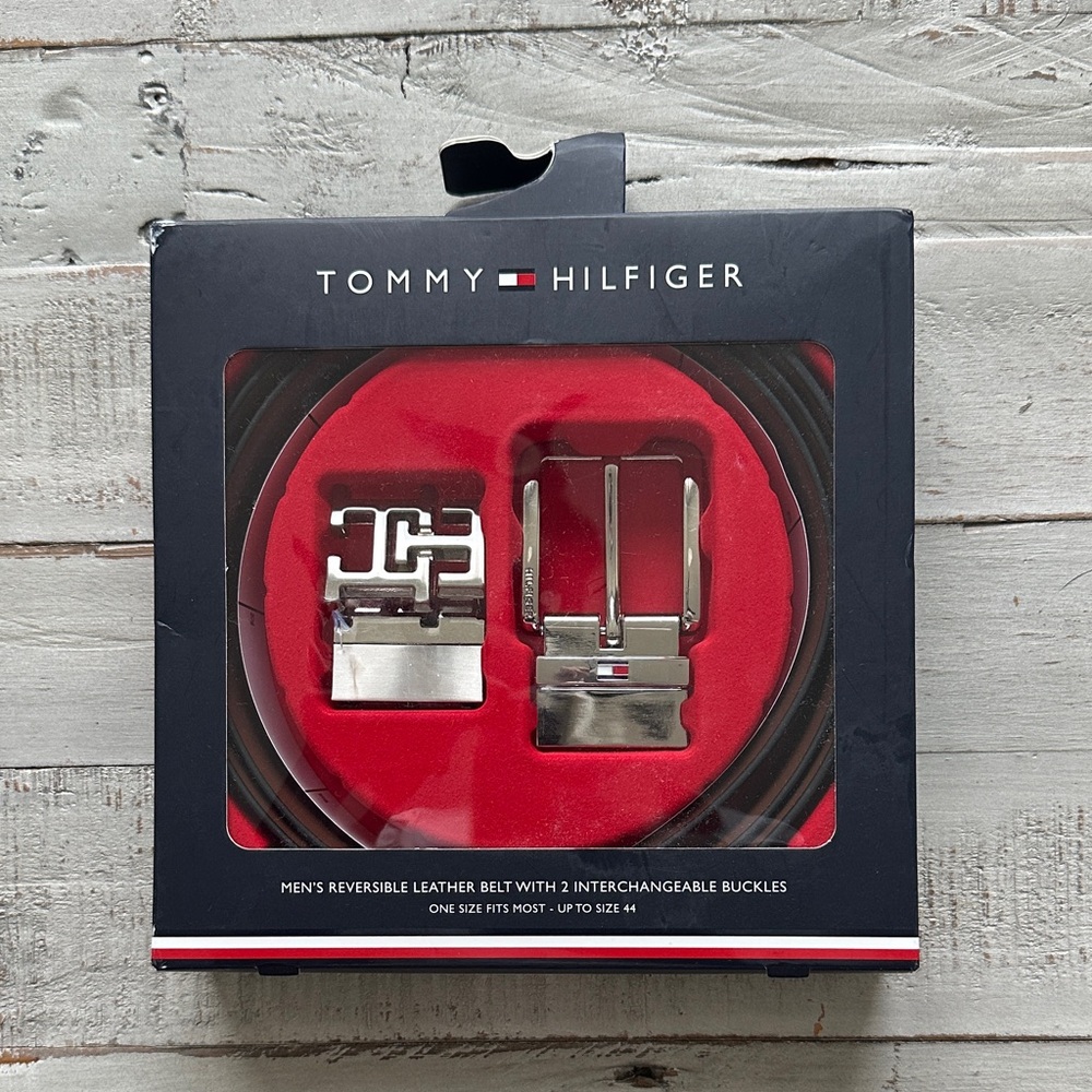Tommy Hilfiger Black/Brown Reversible Belt w/2 Interchangeable Buckles NIB